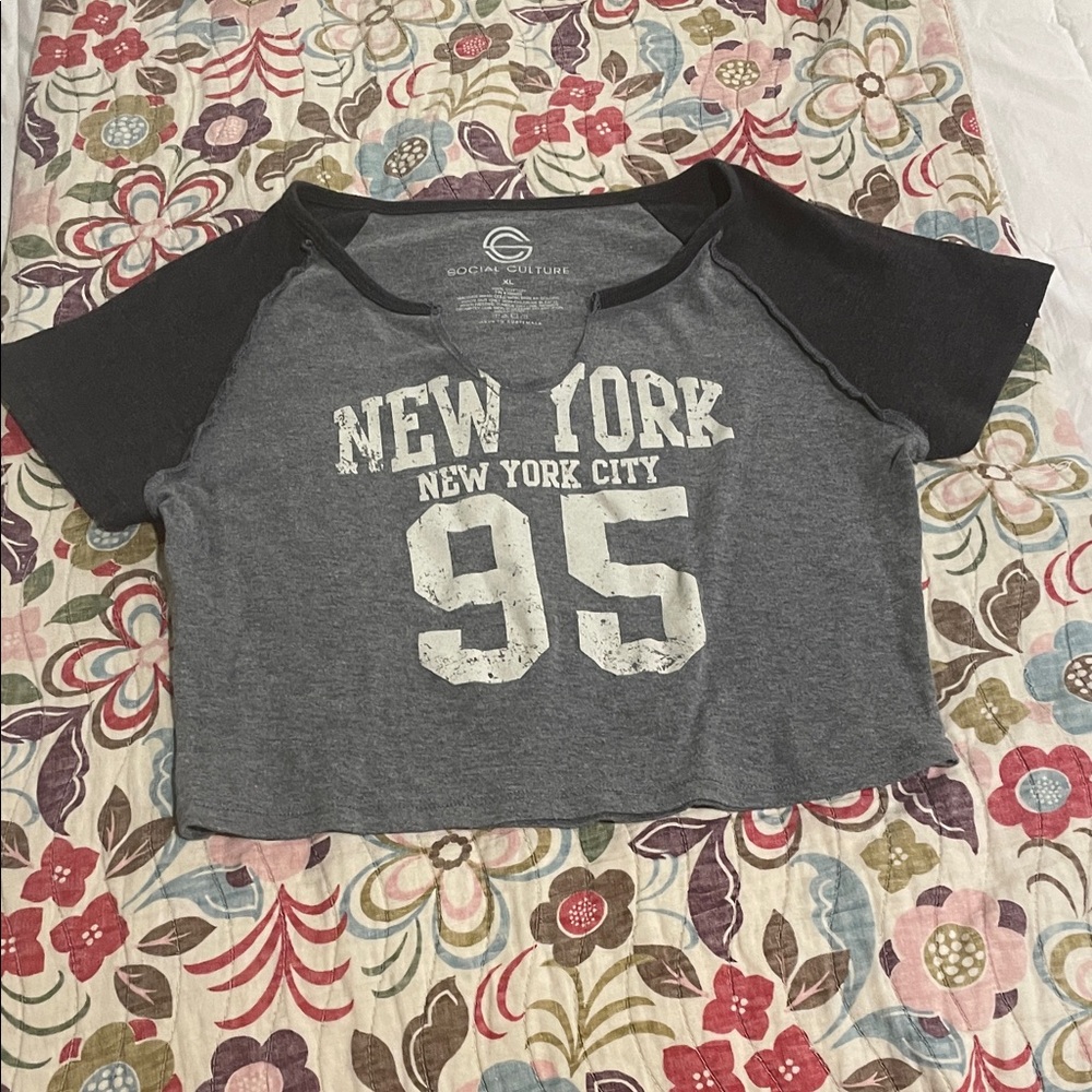 Soda Couture Gray and Black New York Crop Top